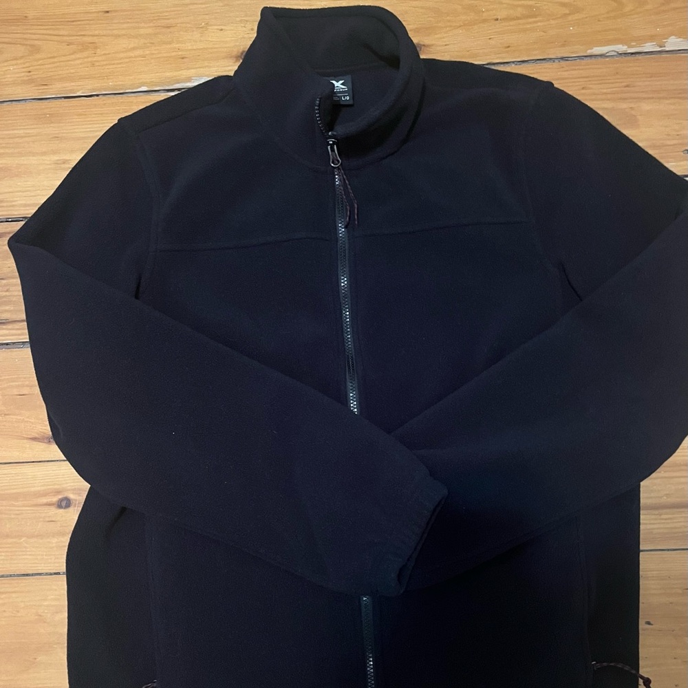 Men's Black Fleece ~ Zip Down front ~ NEW Condition ~ LARGE
